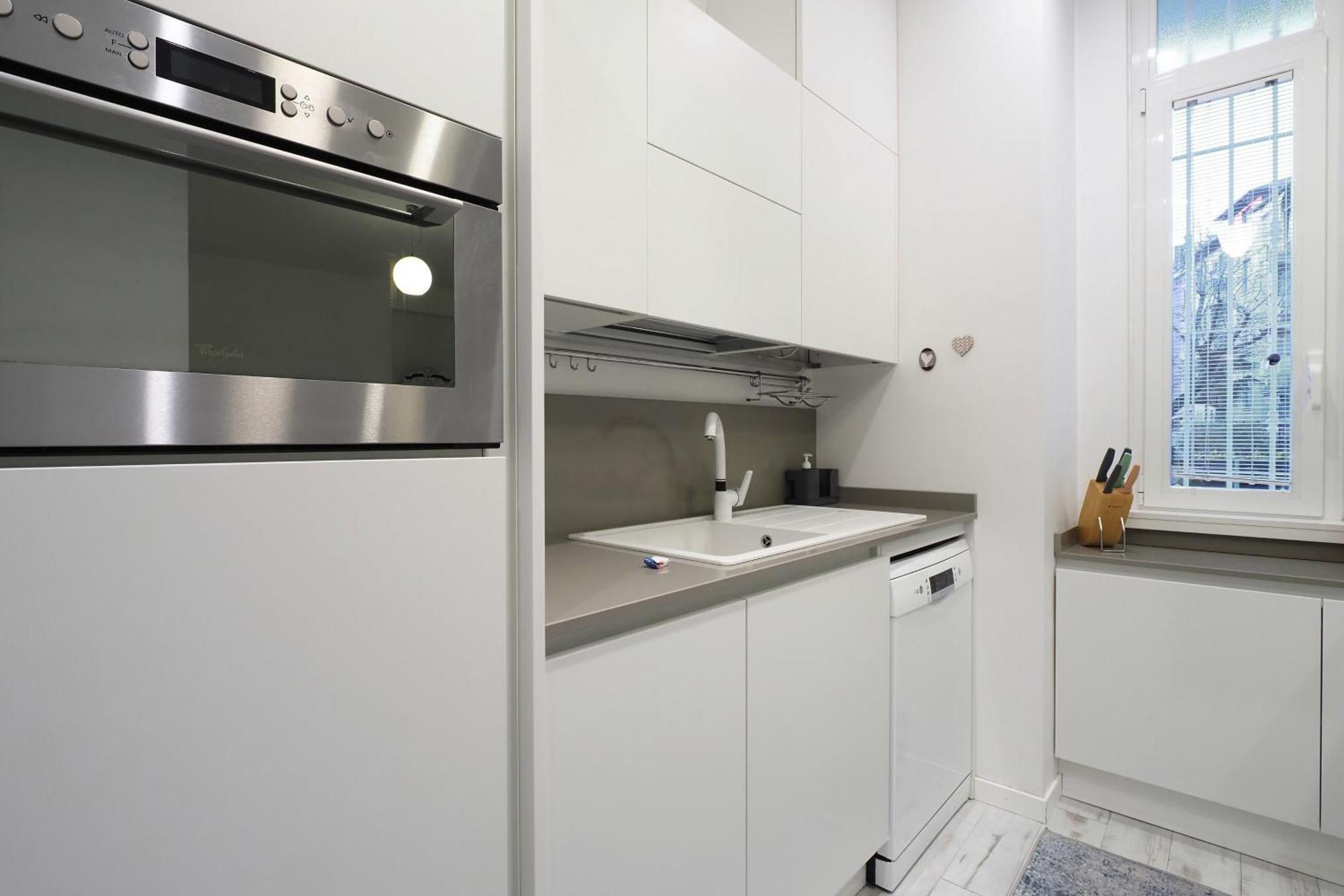 Mila Lux Lodi Apartment Милано Екстериор снимка