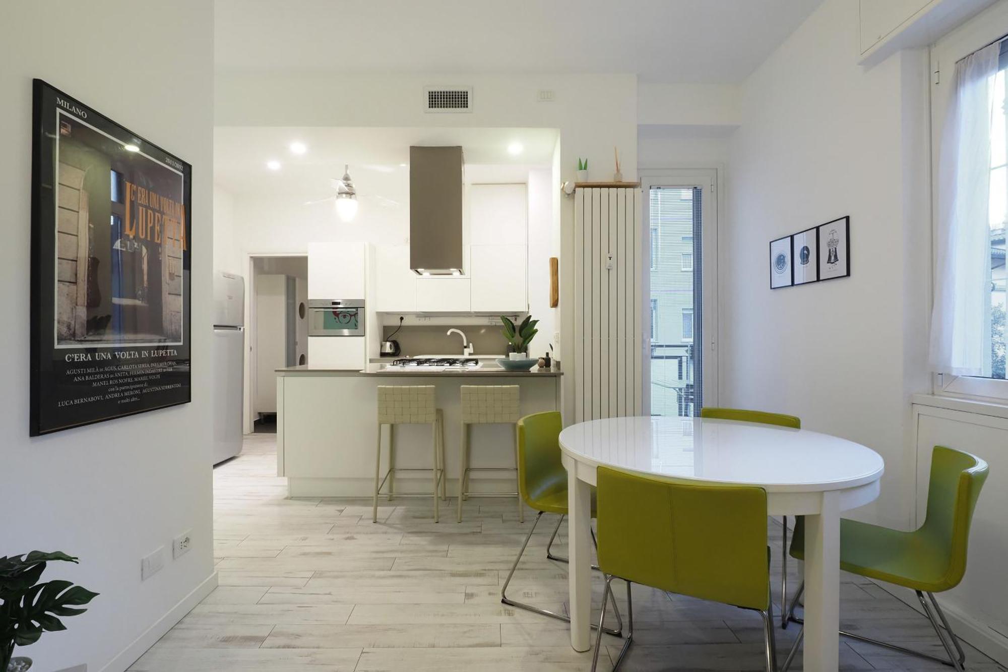 Mila Lux Lodi Apartment Милано Екстериор снимка