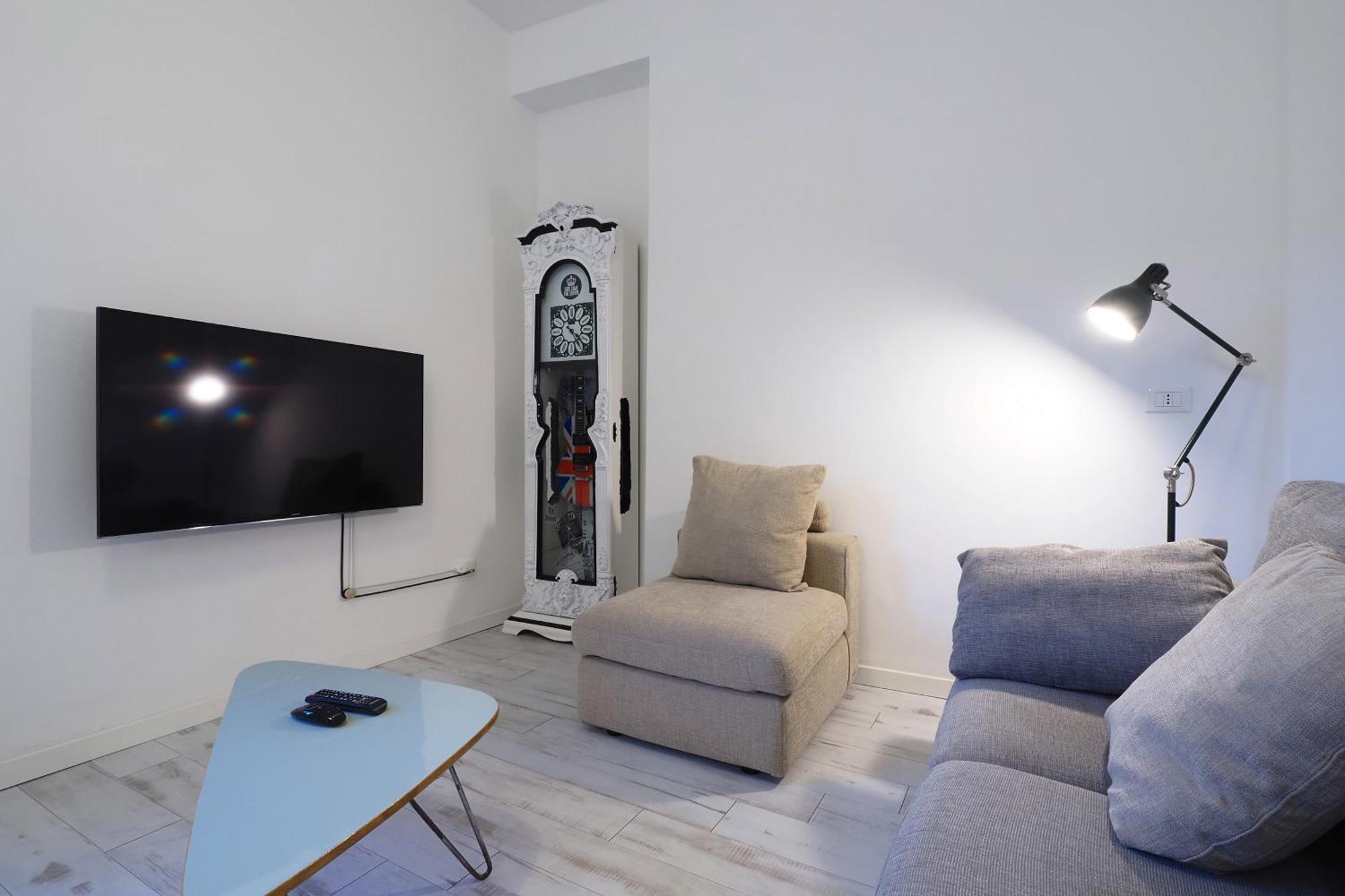 Mila Lux Lodi Apartment Милано Екстериор снимка